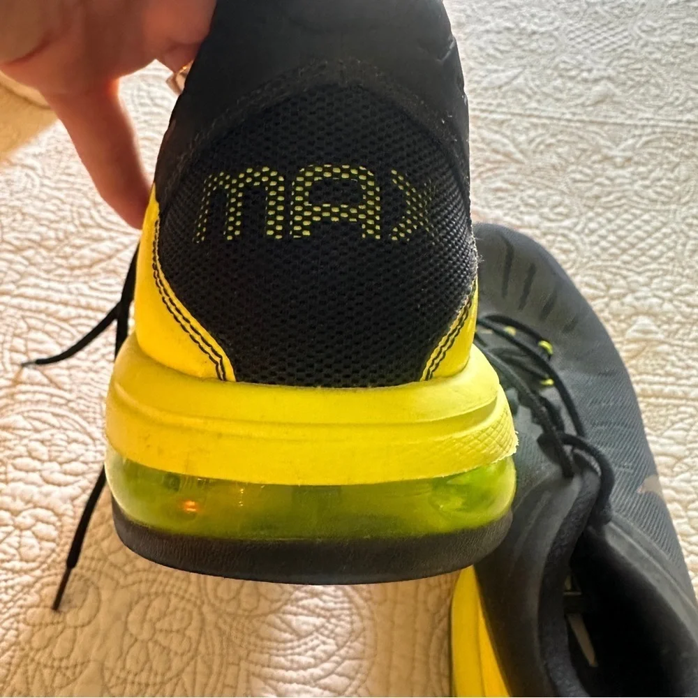 Nike Air MAX Men's Black Yellow Athletic Shoes Basketball 12.5 Running Fitness